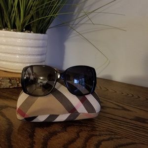 Burberry sunglasses
